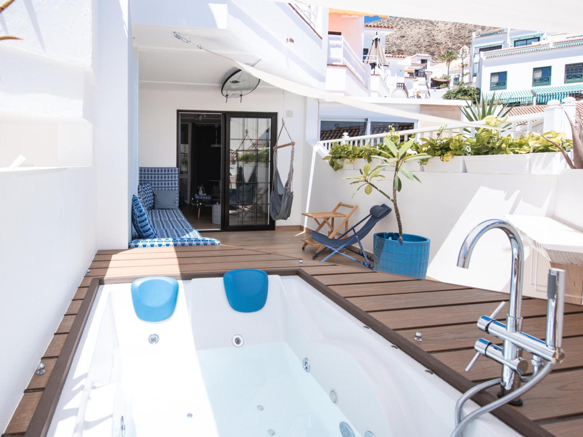 Wow Apartment With Private Jacuzzi And 2 Terraces In Los Christianos Los Cristianos  Exterior photo